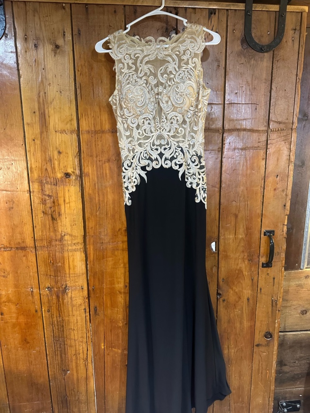 Elegant Black Evening Gown with Gold Lace Bodice